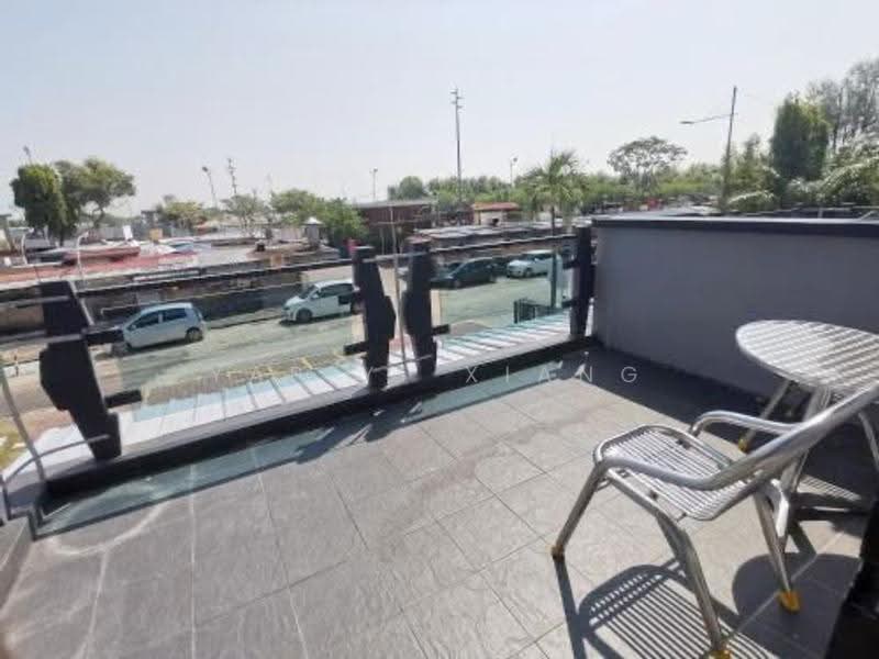 Shop / Office untuk Dijual di Pulau Tikus (Penang) - Yap Yi Xiang - Balcony - PropertyGuru.com.my