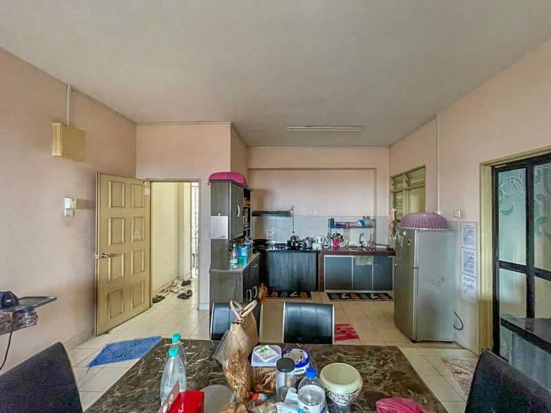 Condominium for Sale at Kondominium Kristal - Azli Ibrahim - Kitchen - PropertyGuru.com.my