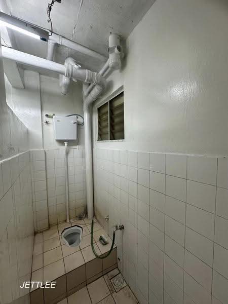 Rumah Flat untuk Dijual di Bandar Bukit Tinggi 1 Apartment - Tom Lee - Bathroom - PropertyGuru.com.my