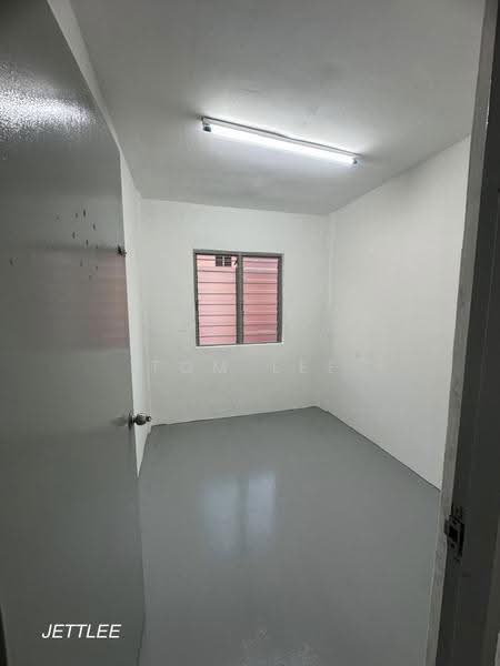 Rumah Flat untuk Dijual di Bandar Bukit Tinggi 1 Apartment - Tom Lee - Interior - PropertyGuru.com.my