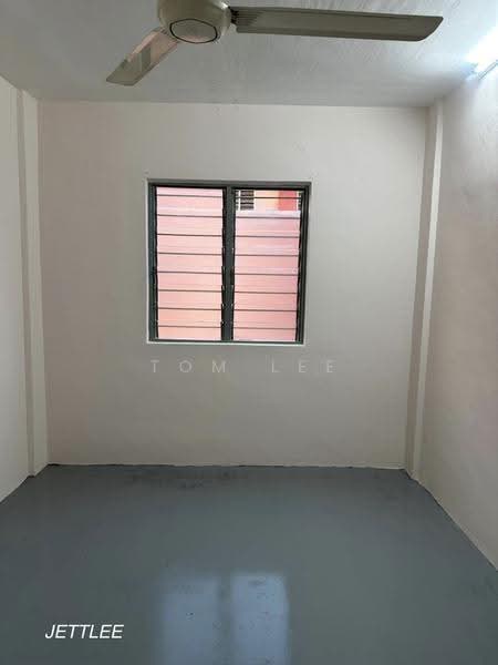 Rumah Flat untuk Dijual di Bandar Bukit Tinggi 1 Apartment - Tom Lee - Interior - PropertyGuru.com.my