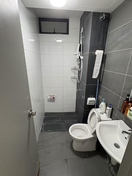 Kediaman Servis untuk Disewa di Traders Park - Jason Chun - Bathroom - PropertyGuru.com.my