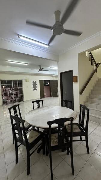Terraced House for Rent in Bukit Rahman Putra (Sungai Buloh) - Elaine Chin - Dining Room - PropertyGuru.com.my