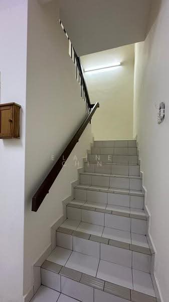 Terraced House for Rent in Bukit Rahman Putra (Sungai Buloh) - Elaine Chin - Corridor - PropertyGuru.com.my