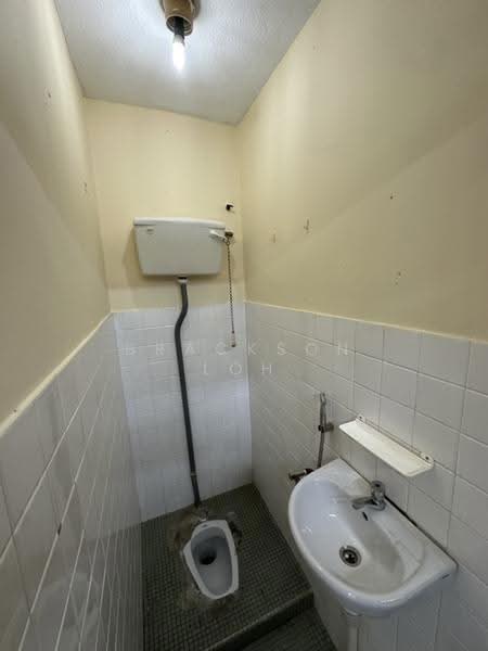 Rumah Teres 2-Tingkat untuk Disewa di Taman Melawati (Ulu Kelang) - Brackson Loh - Bathroom - PropertyGuru.com.my