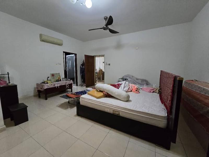 Semi-Detached House for Sale in Taman Vista Mutiara (Bandar Sungai Long) - Chris Lim Pek Yean - Bedroom - PropertyGuru.com.my