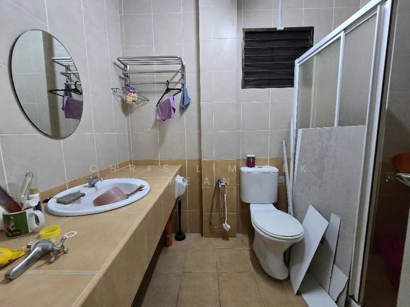 Semi-Detached House for Sale in Taman Vista Mutiara (Bandar Sungai Long) - Chris Lim Pek Yean - Bathroom - PropertyGuru.com.my