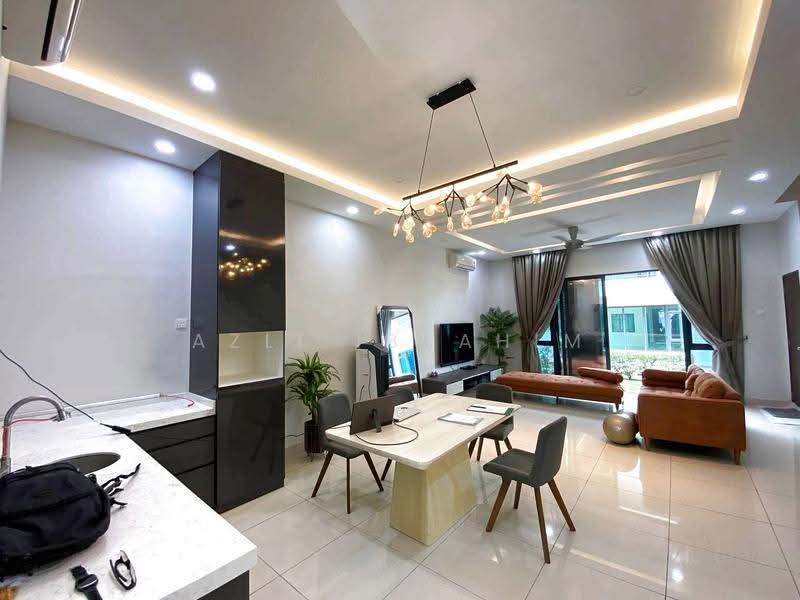 2-storey Terraced House for Sale in Semenyih (Selangor) - Azli Ibrahim - Living Room - PropertyGuru.com.my