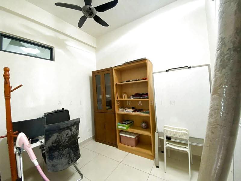 2-storey Terraced House for Sale in Semenyih (Selangor) - Azli Ibrahim - Study - PropertyGuru.com.my