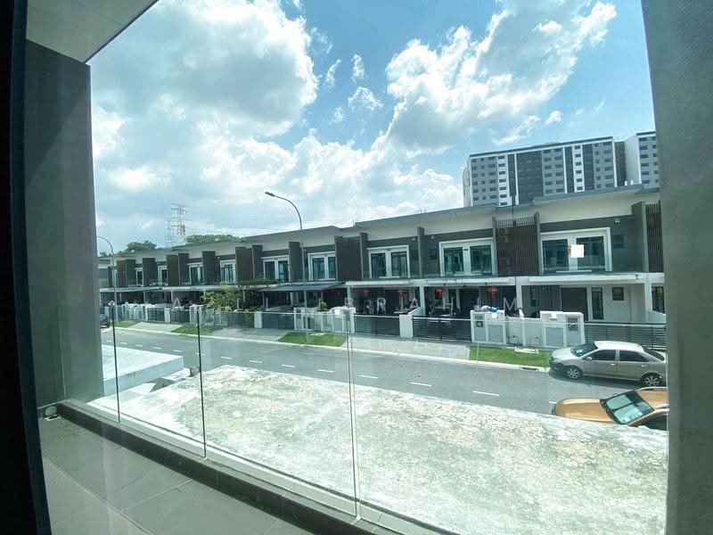 2-storey Terraced House for Sale in Semenyih (Selangor) - Azli Ibrahim - Exterior - PropertyGuru.com.my