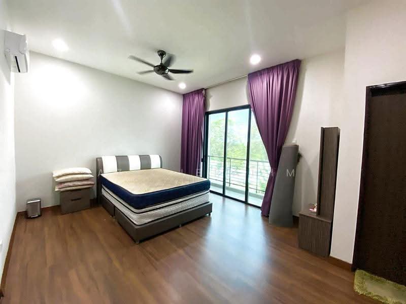 2-storey Terraced House for Sale in Semenyih (Selangor) - Azli Ibrahim - Bedroom - PropertyGuru.com.my