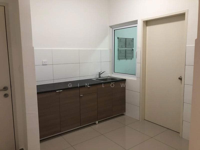 Kondominium untuk Disewa di The Holmes 2 - Gin Low - Kitchen - PropertyGuru.com.my