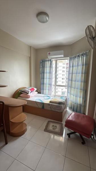 Condominium for Rent at Gold Coast Resort Condominium - Vince Tan - Bedroom - PropertyGuru.com.my