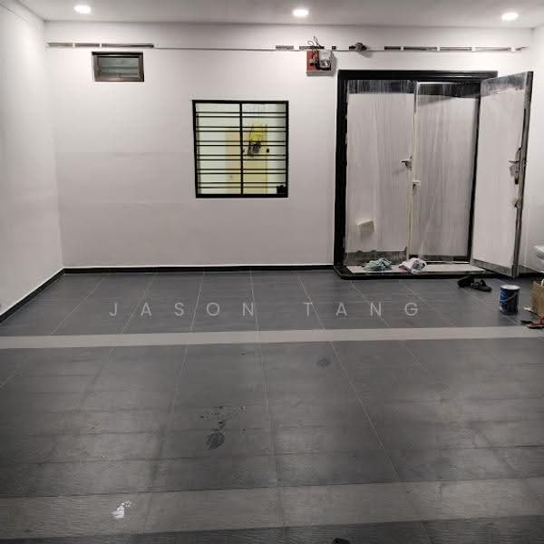 Rumah Teres untuk Disewa di Austin (Johor Bahru) - Jason Tang - Entrance - PropertyGuru.com.my