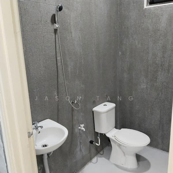 Rumah Teres untuk Disewa di Austin (Johor Bahru) - Jason Tang - Bathroom - PropertyGuru.com.my
