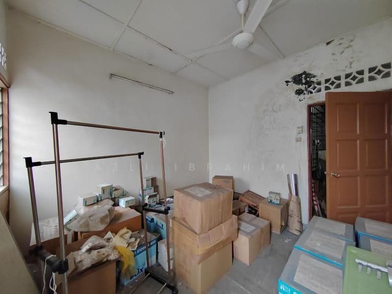 2-storey Terraced House for Sale in Taman Maluri (Cheras) - Azli Ibrahim - Interior - PropertyGuru.com.my