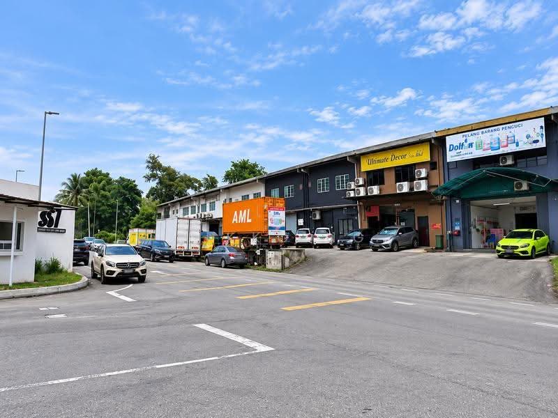 Factory for Sale in Taman Perindustrian Bukit Serdang (Seri Kembangan) - Mikko Ng - Exterior - PropertyGuru.com.my