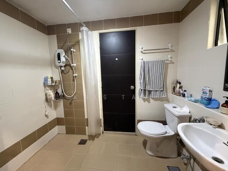3-storey Terraced House for Sale in Taman Bukit Prima (Cheras) - Kris Tan - Bathroom - PropertyGuru.com.my