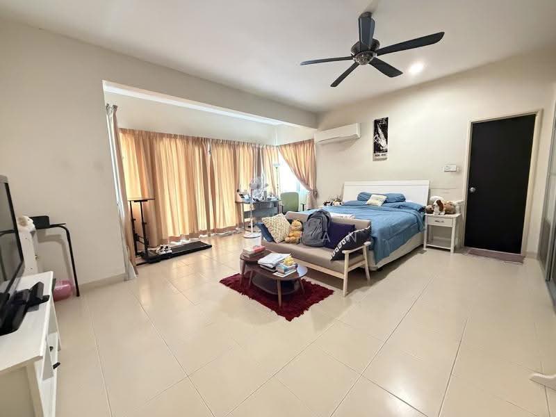3-storey Terraced House for Sale in Taman Bukit Prima (Cheras) - Kris Tan - Bedroom - PropertyGuru.com.my