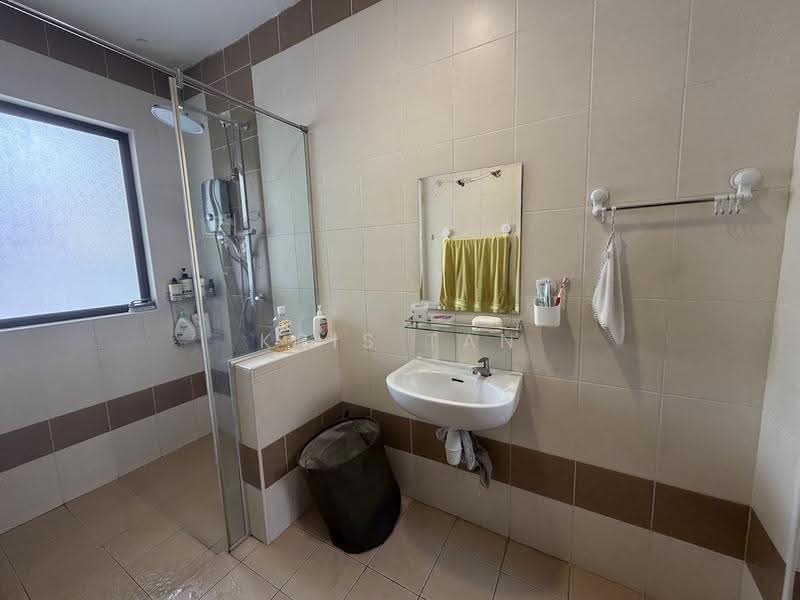 3-storey Terraced House for Sale in Taman Bukit Prima (Cheras) - Kris Tan - Bathroom - PropertyGuru.com.my