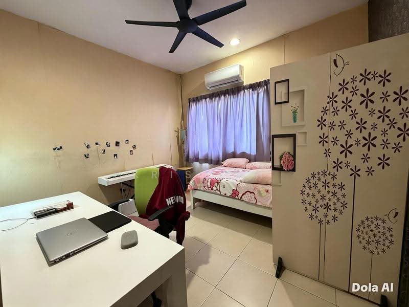 3-storey Terraced House for Sale in Taman Bukit Prima (Cheras) - Kris Tan - Bedroom - PropertyGuru.com.my