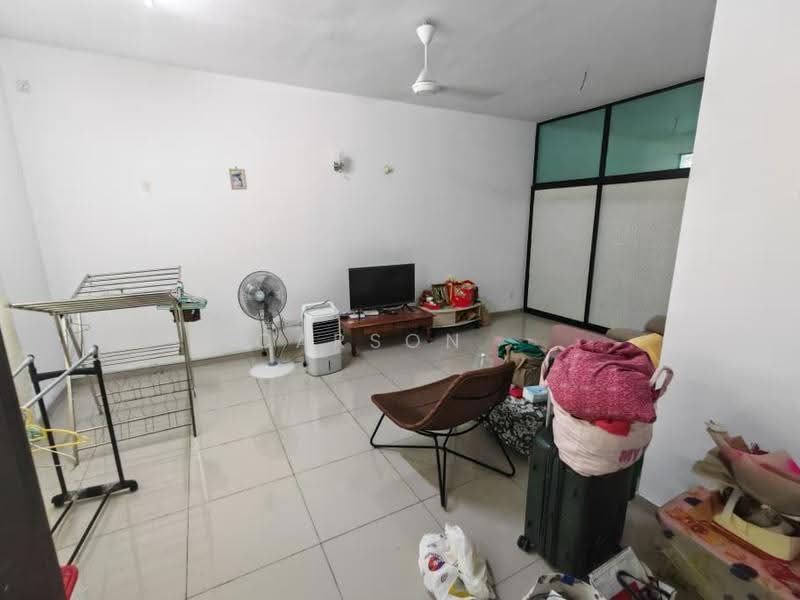 Rumah Teres 2-Tingkat untuk Dijual di Bandar Seri Alam (Masai) - Carson . - Living Room - PropertyGuru.com.my
