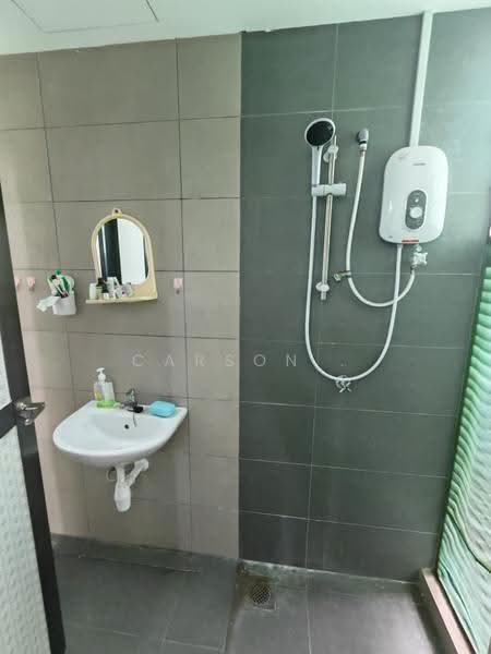 Rumah Teres 2-Tingkat untuk Dijual di Bandar Seri Alam (Masai) - Carson . - Bathroom - PropertyGuru.com.my