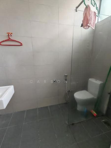 Rumah Teres 2-Tingkat untuk Dijual di Bandar Seri Alam (Masai) - Carson . - Bathroom - PropertyGuru.com.my