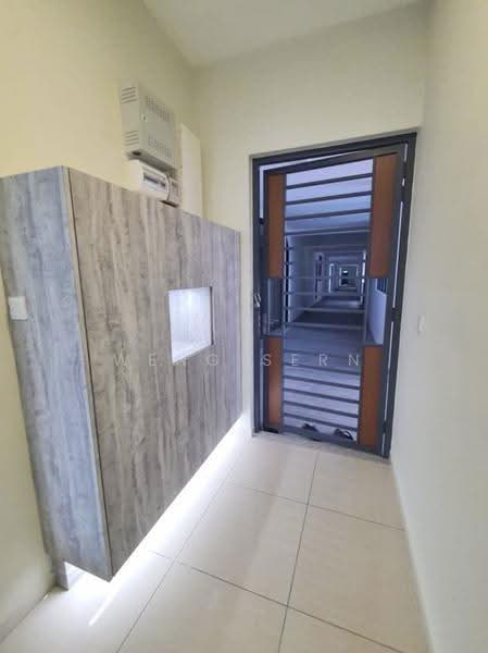 Condominium for Rent at Queens Residences Q2 @ Queens Waterfront - Weng Sern - Entrance - PropertyGuru.com.my