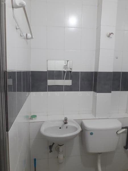 Rumah Teres 2-Tingkat untuk Disewa di Bandar Sunway (Sunway) - Jeremy Ong - Bathroom - PropertyGuru.com.my