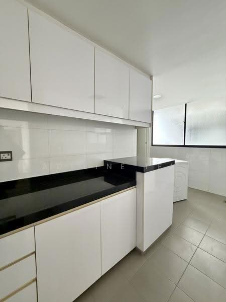 Service Residence for Sale at Serviced Residence @ KL Trillion - Adeline Teh - Kitchen - PropertyGuru.com.my