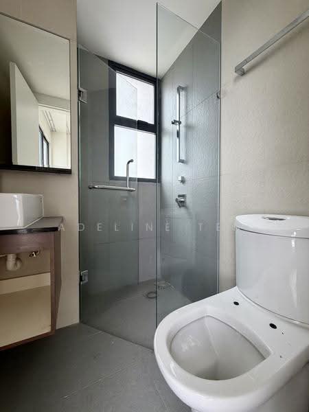 Service Residence for Sale at Serviced Residence @ KL Trillion - Adeline Teh - Bathroom - PropertyGuru.com.my