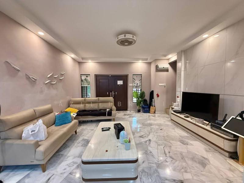 Rumah Teres 2-Tingkat untuk Dijual di Taman Setiawangsa (Setiawangsa) - Azli Ibrahim - Living Room - PropertyGuru.com.my