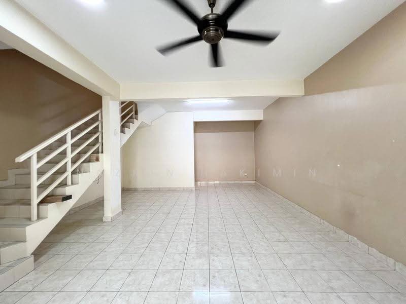 Rumah Teres 2-Tingkat untuk Dijual di Taman Puchong Prima (Puchong) - Nazrin Hakimin - PropertyGuru.com.my