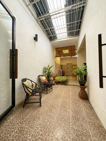 Rumah Teres 2-Tingkat untuk Disewa di Pulau Tikus (Penang) - KK Kwok - Entrance - PropertyGuru.com.my
