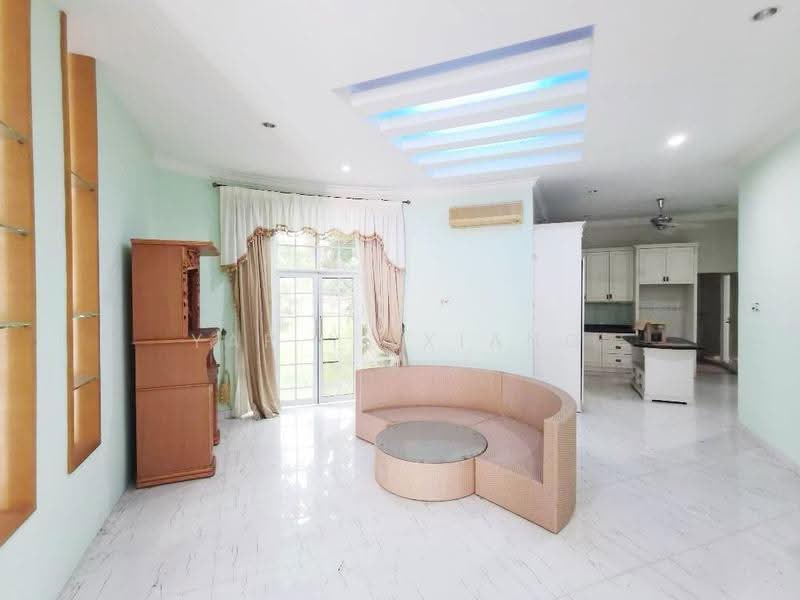 Shop / Office untuk Dijual di Pulau Tikus (Penang) - Yap Yi Xiang - Living Room - PropertyGuru.com.my