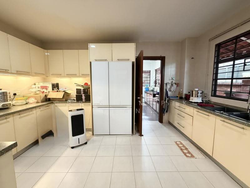 Bungalow House for Sale in Taman Vista Mutiara (Bandar Sungai Long) - Chris Lim Pek Yean - Kitchen - PropertyGuru.com.my
