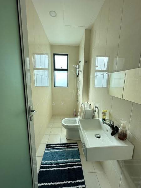 Kondominium untuk Disewa di The Sky Residence - Max Yee - Bathroom - PropertyGuru.com.my