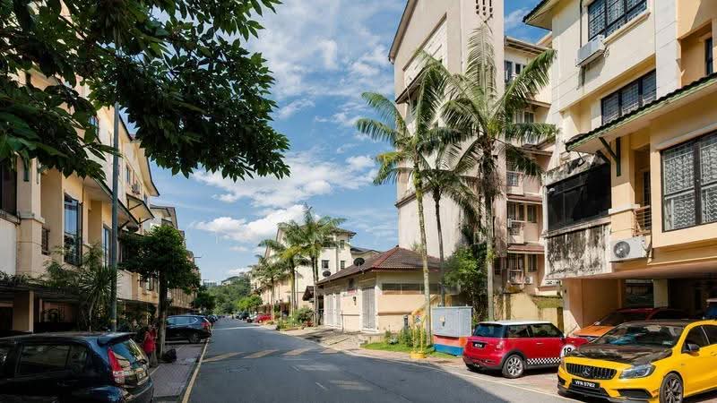 Rumah Bandar untuk Dijual di Ulu Kelang (Selangor) - AIMAN ZUHDI - PropertyGuru.com.my