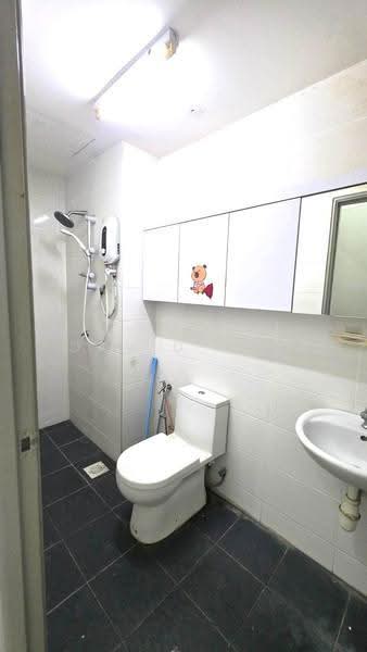 Kediaman Servis untuk Disewa di Silk Residence - David Lao - Bathroom - PropertyGuru.com.my