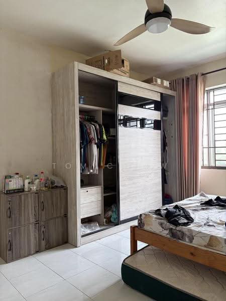 Pangsapuri untuk Dijual di Sri Akasia - Tom Chiew - Bedroom - PropertyGuru.com.my