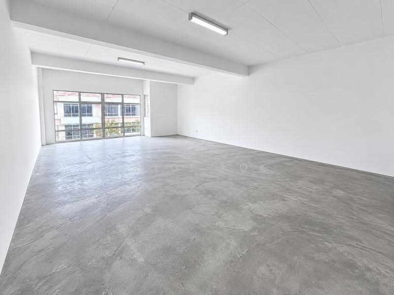 Shop for Sale in Batu 17 Rawang (Rawang) - Chloe Kok - Interior - PropertyGuru.com.my