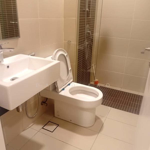 Kediaman Servis untuk Disewa di The Sentral Suites - David Lao - Bathroom - PropertyGuru.com.my