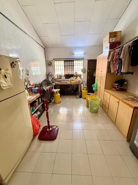 Rumah Teres 1-Tingkat untuk Dijual di Taman Bercham Baru (Ipoh) - Angielina Chooi - Kitchen - PropertyGuru.com.my