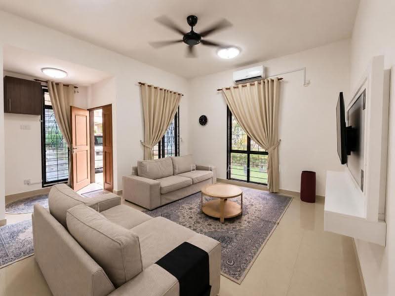 Rumah Berkembar untuk Dijual di Presint 15 (Putrajaya) - Azli Ibrahim - Living Room - PropertyGuru.com.my
