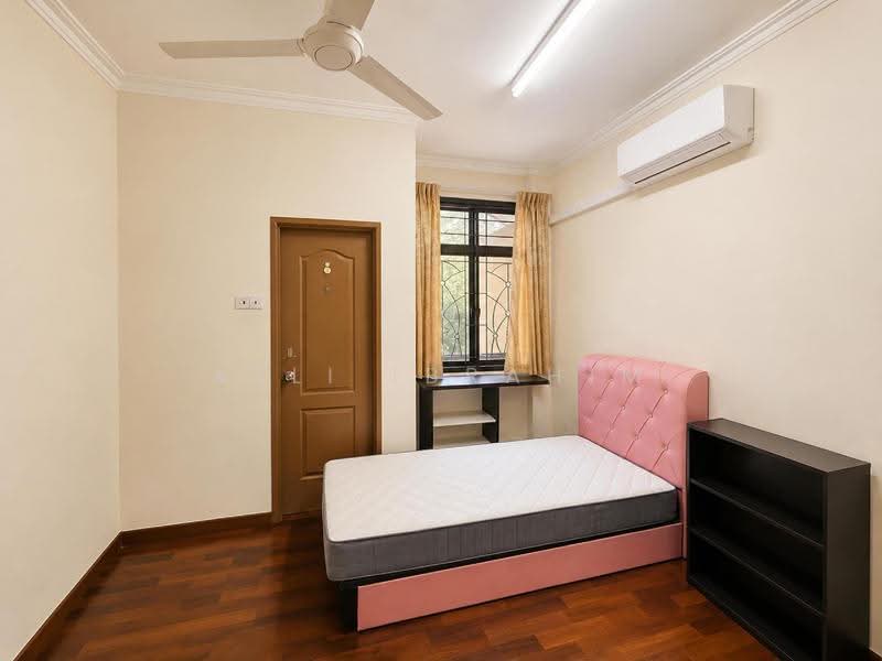 Rumah Berkembar untuk Dijual di Presint 15 (Putrajaya) - Azli Ibrahim - Bedroom - PropertyGuru.com.my