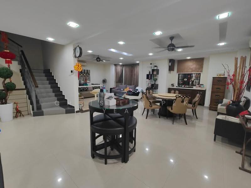 Semi-Detached House for Sale in Taman Vista Mutiara (Bandar Sungai Long) - Chris Lim Pek Yean - Living Room - PropertyGuru.com.my