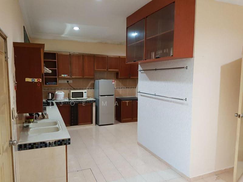 Rumah Teres 2-Tingkat untuk Dijual di Nilai Impian (Nilai) - Joe Matthew - Kitchen - PropertyGuru.com.my