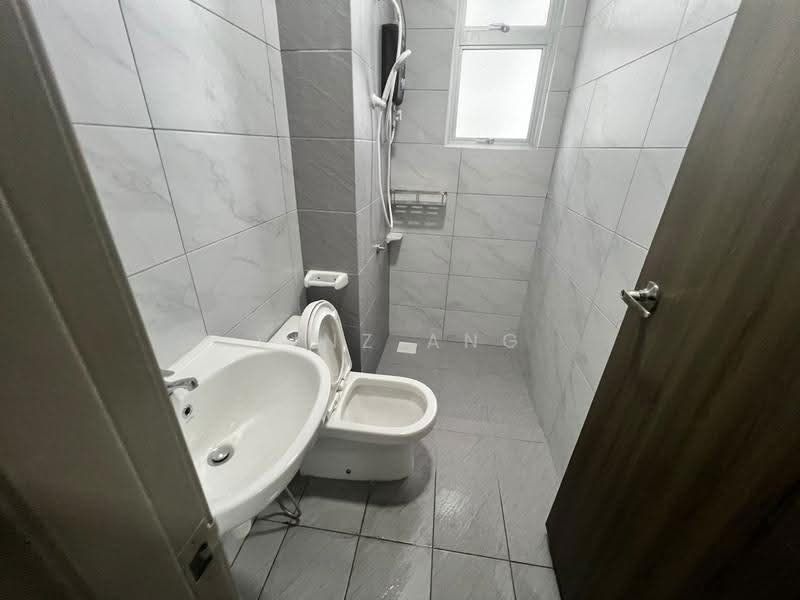 Service Residence for Rent at SKS Habitat - Vinz Ang - Bathroom - PropertyGuru.com.my