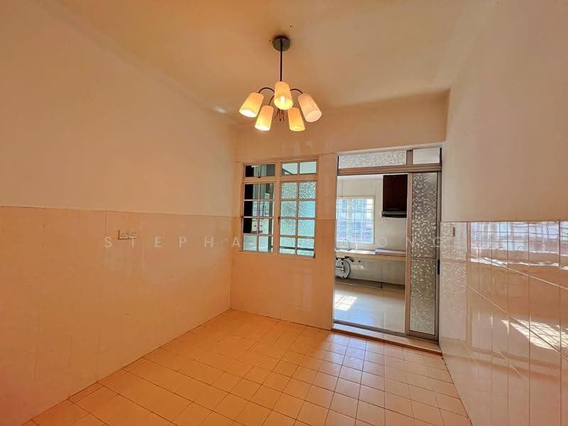 2-storey Terraced House for Rent in Bandar Mahkota Cheras (Cheras) - Stephanie Yong - Kitchen - PropertyGuru.com.my